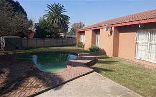 4 Bedroom House in Pioneer Park