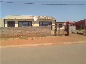 2 Bed House in Moleleki