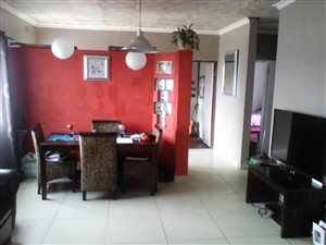 2 Bed House in Lotus River