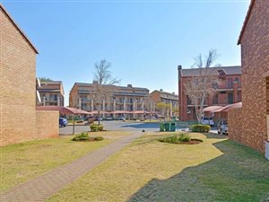 2 Bed Apartment in Karen Park