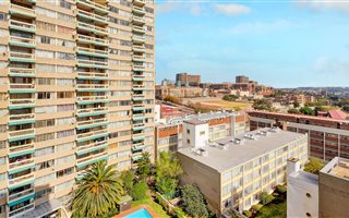 2 Bedroom Apartment in Parktown