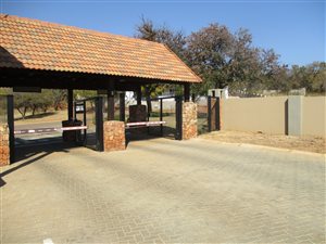 3 Bed Duet in Kameeldrift East