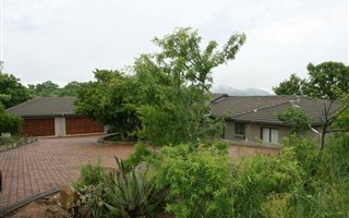 5 Bedroom House in Shandon Estate