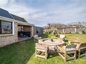 2 Bed House in Riversbend