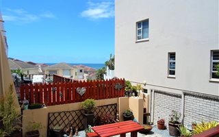 2 Bedroom Apartment in Gonubie