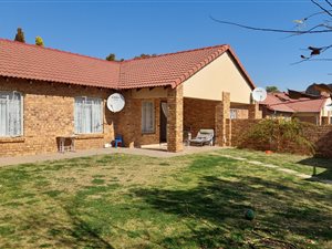 3 Bed Townhouse in Theresa Park