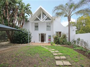 4 Bed House in Die Boord