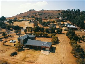 Farm in Hartzenbergfontein