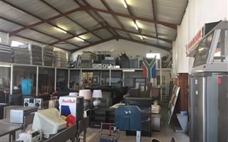 300 m² Industrial space in Pretoria West