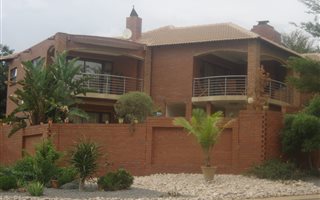 5 Bedroom House in Irene View Estate