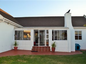 4 Bed House in Langebaan North