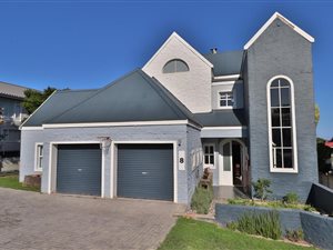 3 Bed House in Herolds Bay
