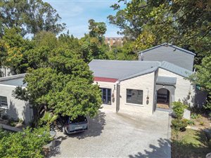 5 Bed House in Durbanville Hills