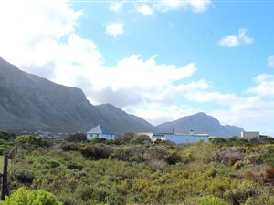 630 m² Land available in Bettys Bay