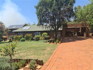 4 Bed House in Kameeldrift East
