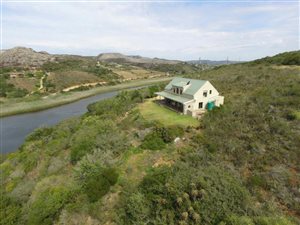 14.5 ha Farm in Stilbaai