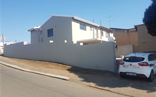 3 Bedroom Duplex in Stanmore
