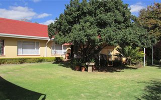 4 Bedroom House in Eduanpark