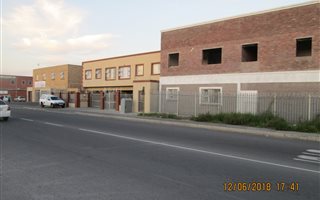 2 Bedroom Apartment in Blue Downs