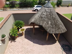 4 Bed Townhouse in Vereeniging Central