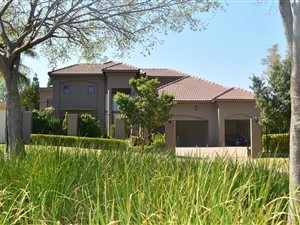 4 Bed House in Maroeladal