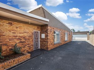 4 Bed House in Geduld