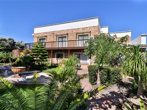 4 Bed House in Seaview