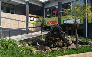 100 m² Commercial space in Chartwell
