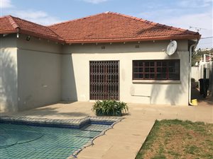 3 Bed House in Orange Grove