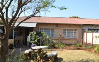 3 Bedroom House in Homelake