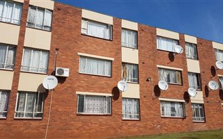 1 Bedroom Flat in Montclair