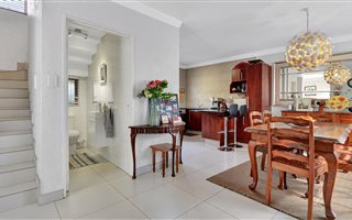 2 Bedroom House in Morningside Manor