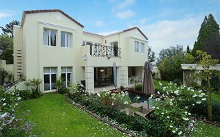 4 Bedroom Cluster in Hyde Park