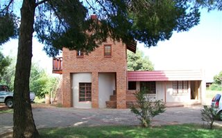 8.9 ha Farm in Bainsvlei