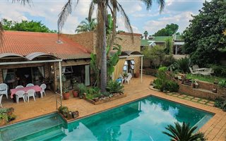 4 Bedroom House in Weltevreden Park