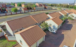 2 Bedroom Townhouse in Eco Park