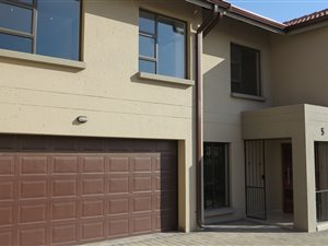 3 Bed Townhouse in Meyersdal