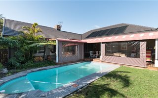 5 Bedroom House in Strand North