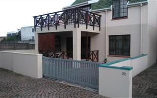 2 Bedroom Townhouse in Southernwood