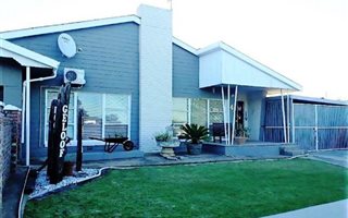 3 Bedroom House in Despatch