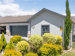 3 Bed House in Fairview Golf Estate