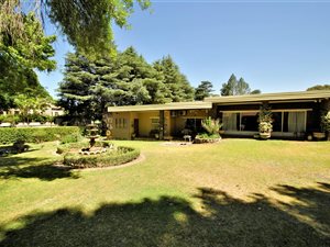 4 Bed House in Henley on Klip