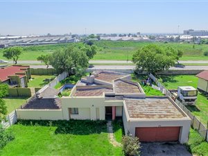 2 Bed House in Mayberry Park