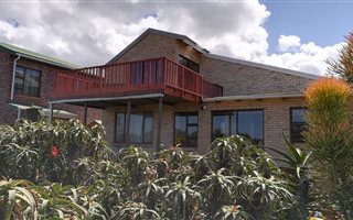 3 Bedroom House in Aston Bay