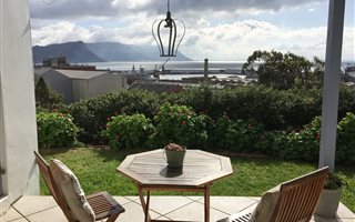 3 Bedroom House in Simons Town