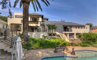 3 Bedroom House in Emmarentia