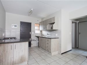2 Bed Apartment in Heuweloord