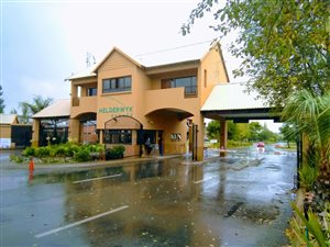 900 m² Land available in Helderwyk