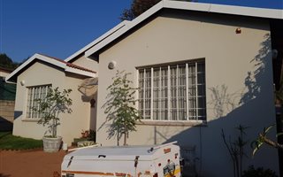 3 Bedroom House in Monument Park