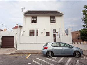4 Bed House in Port Elizabeth Central